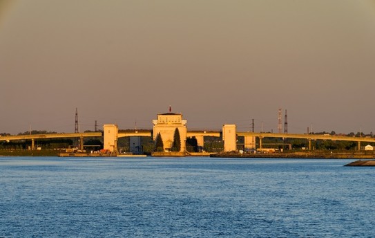 Волга. Горьковское водохранилище. Шлюзы  13 и  14. Volga river. Gorky Reservoir. Locks No. 13 and No. 14. (2019)