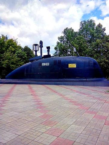 Уфа, Памятник погибшим морякам-подводникам