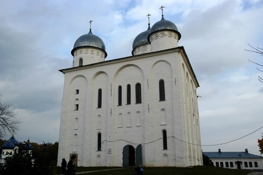 Свято-Юрьев монастырь. Георгиевский собор 1119 г
