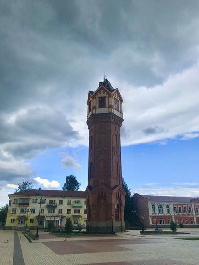 Водонапорная башня на Соборной площади, построенная вгодах