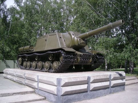 Самоходная артиллерийская установка ИСУ-152 (Монумент Славы)