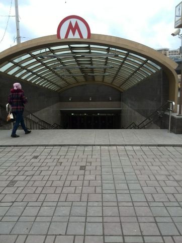 Особо в Омске меня порадовал павильон Метро, в городе где нет метро!
