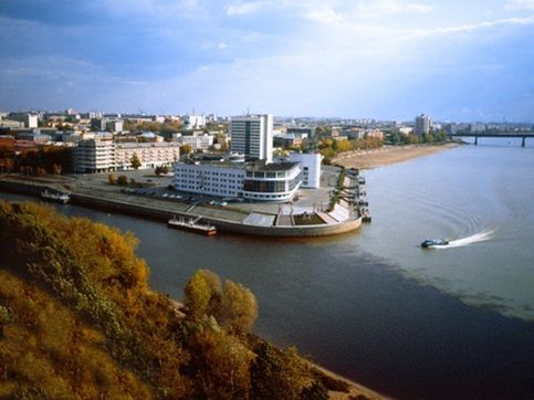 Удивительное место... С не менее удивительной и красивой историей о влюбленной реке Оми в красавца- Иртыша.