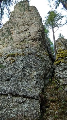 Камень Ветлан на реке Вишера