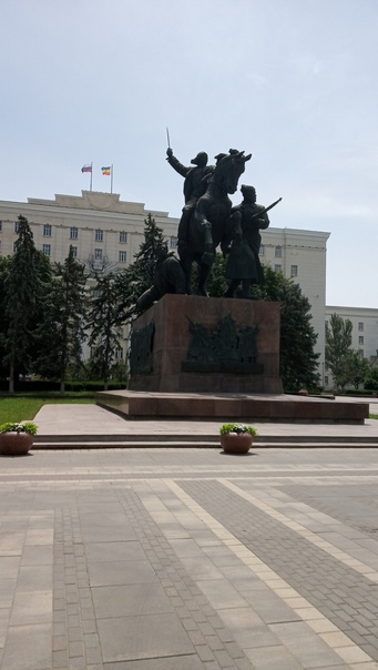 Памятник Первой Конной армии