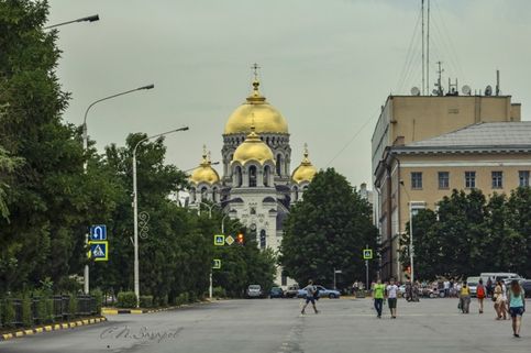 Проспект Платовский 19 июня 2015. Фото С. П. Захарова