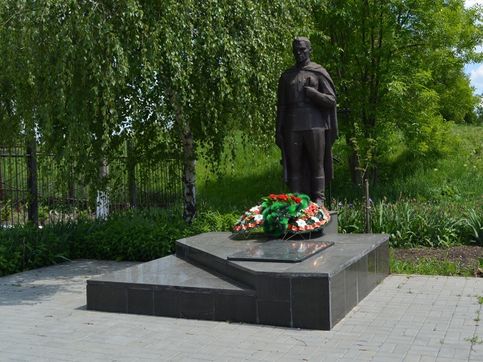 Шахты. Памятник солдату освободителю в мкр. Аютинский