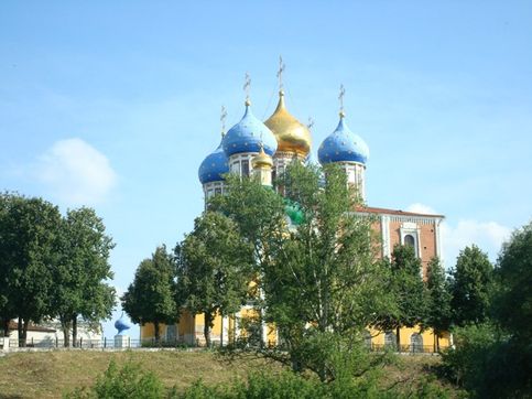 Успенский собор на территории Рязанского кремля (Рязань)
