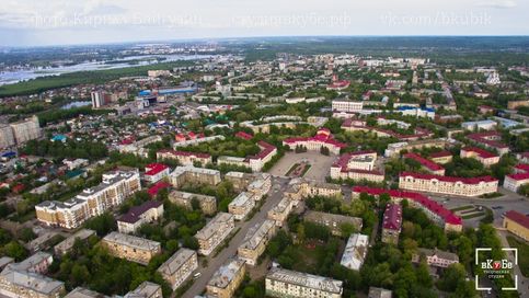 Сверху очень даже симпатичный город Новокуйбышевск! Извиняюсь за водяные знаки, логотипы, время сейчас такое)))