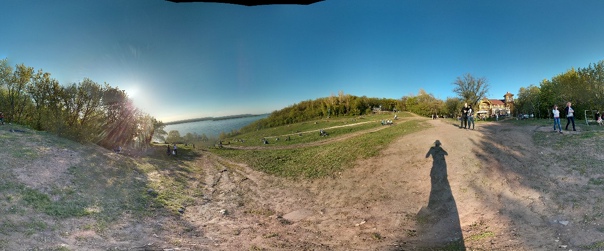Панорама спуска к Волге, в загородном парке