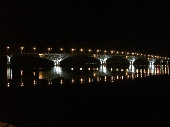 Мост через Волгу. Длина моста 3 км!
