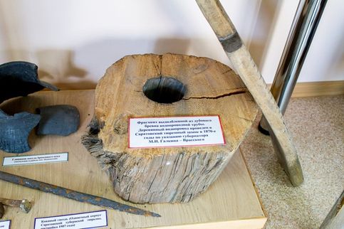 Кусок деревянной водопроводной трубы шедшей в тюремный замок (сейчас СИЗО-1 у Триумф-Молла)