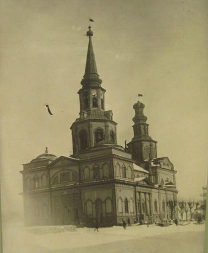 Екатерининский собор. 1920-е годы. Общий вид с юго-запада. В 1930 году собор снесли