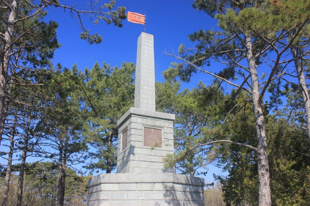 Памятник воинам 51-й армии на Сапун-горе (июнь 1945г)