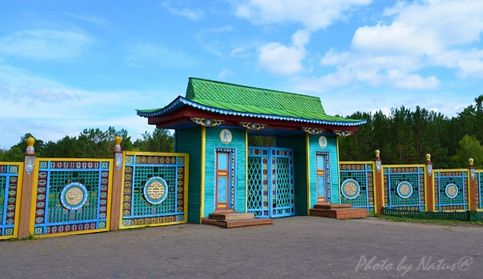Ворота Этнографического музея народов Забайкалья - музей под открытым небом