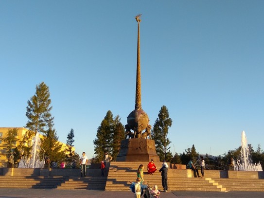 Кызыл. Монумент в географическом центре Азии