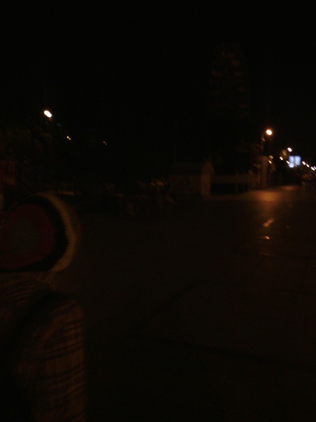 Тюменский парк развлечений в ночь
