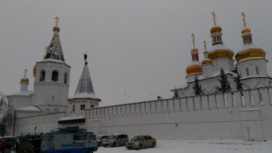 Троицкий собор, действующий. Собору 300 лет. Строили каменьщики из Новороссии